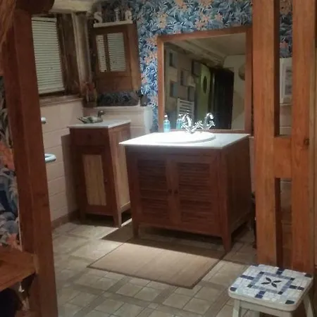 Cheap Chic Farm Apartment Oudeuil