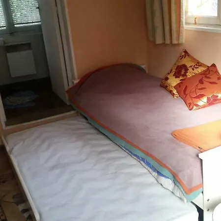 Apartment Cheap Chic Farm Oudeuil